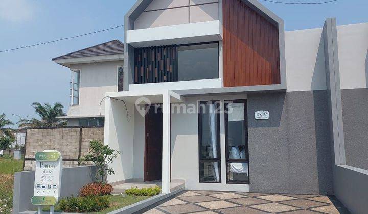 Rumah Scandinavian di Safira juanda buduran sidoarjo 1