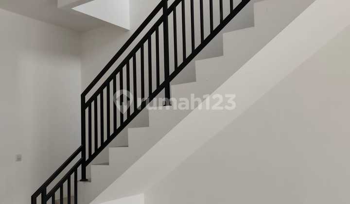 Ruko 2 Lantai Siap Huni Free Ppn Tanpa Dp Lokasi Sudah Ramai