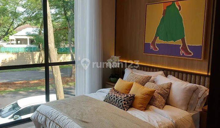kamar tidur rumah mewah di central karawaci