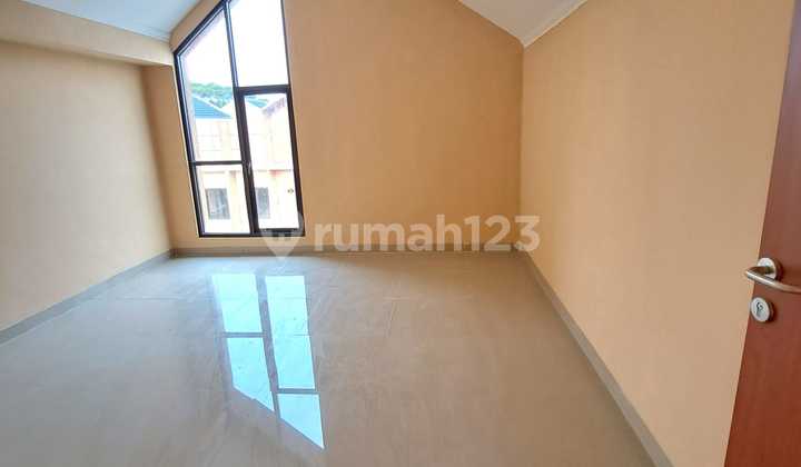 Rumah 2 Lantai Di Ciakar, Posisi Hook, Ready Siap Huni 2