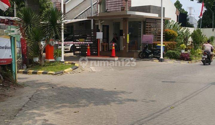 Rumah cantik 2 lantai di premier vilage di cipondoh kota tangerang 1