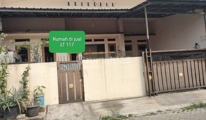 Rumah 2 lt siap huni di perumahan taman Cibodas Tangerang  1