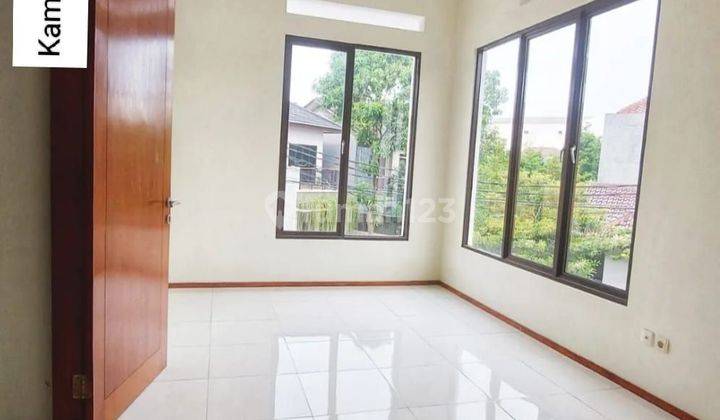 Di jual ceoat rumah 2 lantai di gardenia loka graha raya 1