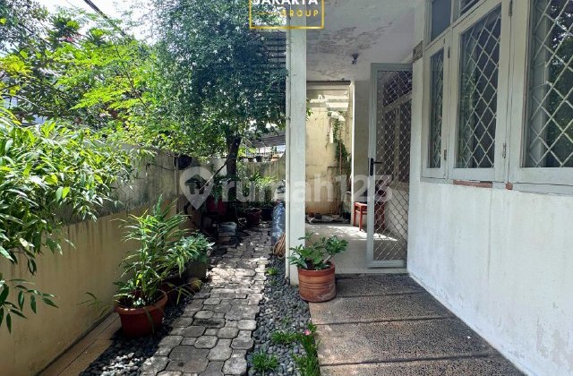 Rumah di Kemanggisan, Jakarta Barat 2