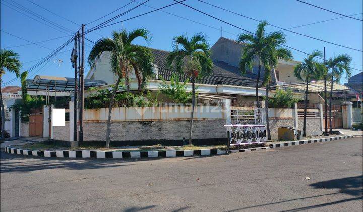 Dijual Rumah di Sukomanunggal Dekat Ruko Satelit Town Square, Sma Gloria 1, Rs Mitra Keluarga, Hr Muhammad, Mayjend Sungkono, Pakuwon Mall, Kupang Indah, Darmo Permai, Darmo Harapan, Pasar Modern Darmo 1