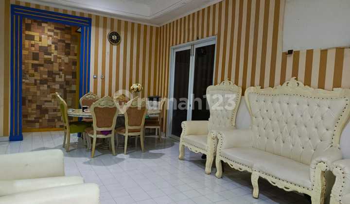 For Quick Sale: 1-Story House in Pondok Duta 2, Depok 2