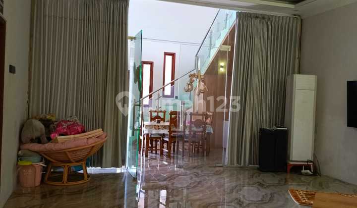 Rumah Full Furnish 2.5 Lantai Di Puri Bali Depok