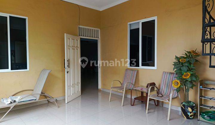 Rumah 2 Lantai Bagus di Taman Duta, Cisalak, Depok 2