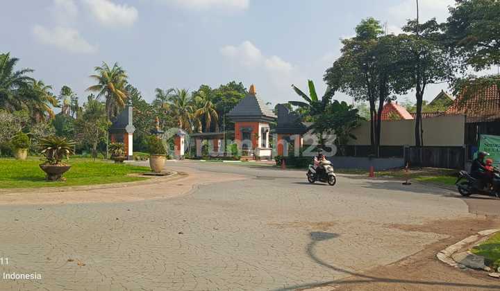 Jual Tanah Murah Jauh Dibawah NJOP Hook di Boulevard Telaga Golf Sawangan Depok.