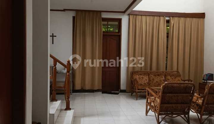 For Sale: Sturdy 2-Story Building House in Beji, Depok 2