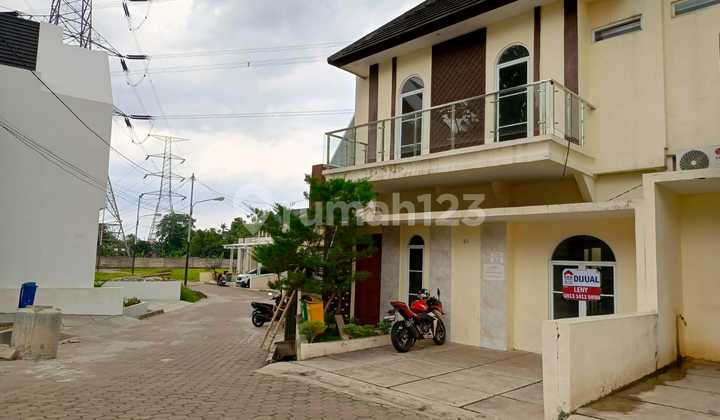 Dijual Cepat Perumahan Pinggir Tol Gaya Marocco Almaria Residence Pancoran Mas, Depok 2