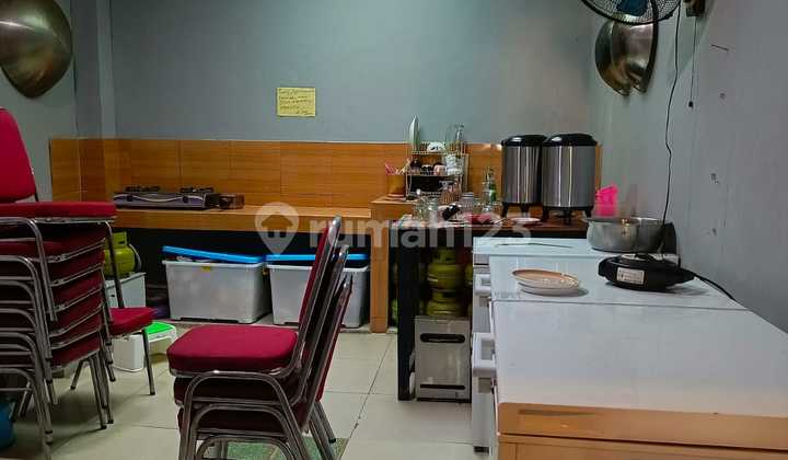 For Sale, Ready-to-Occupy Shop House Near Depok Toll Road 2