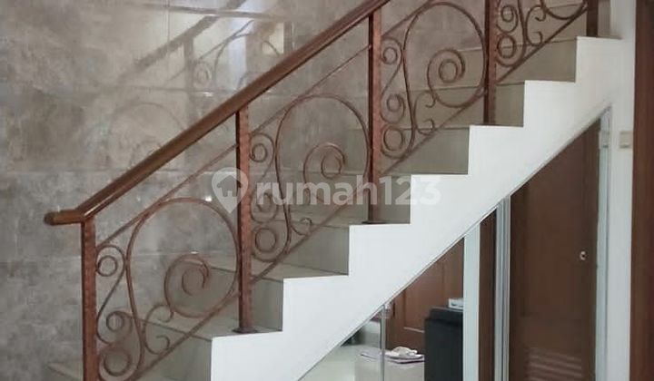 2-Story House in Gading Pelangi 2