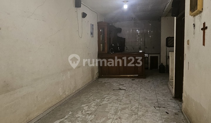 Rumah Tua Perlu Renovasi/bangun Ulang 2