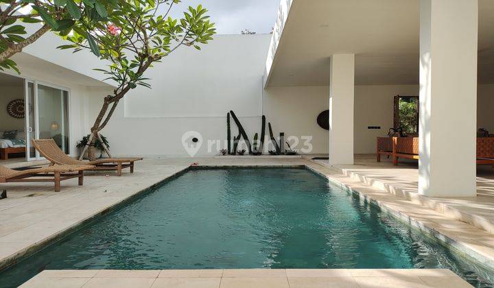 villa 3bdr pererenan for lease 2