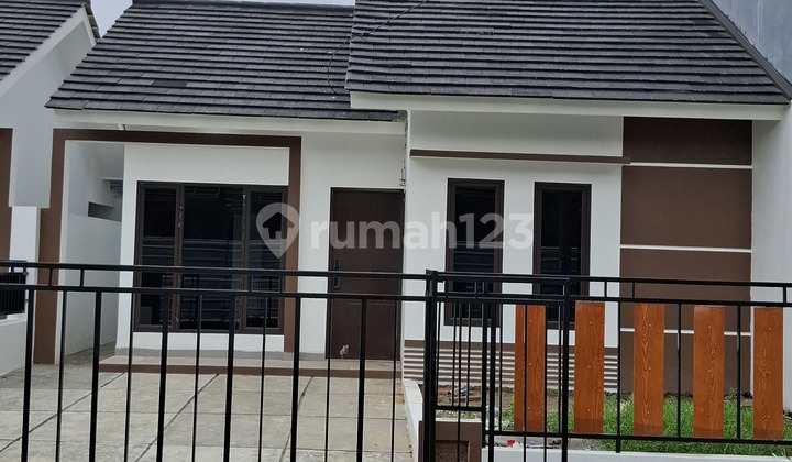 Rumah Strategis di Pemda Cibinong Full Bata Merah
