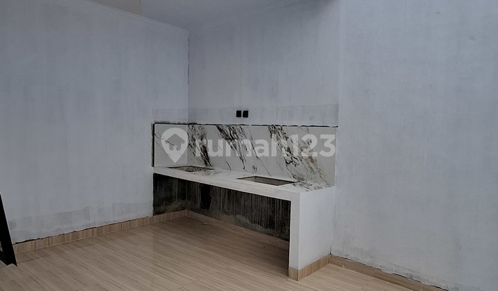 Luxury House in Depok 5 Minutes to Toll Gate and LRT 2