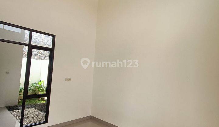 Rumah di Sentul desain minimalis elegan cukup 2.5 JT all in  2