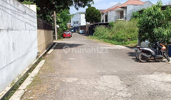 Rumah 2 lantai tanah luas lokasi strategis di Pemda Cibinong  2