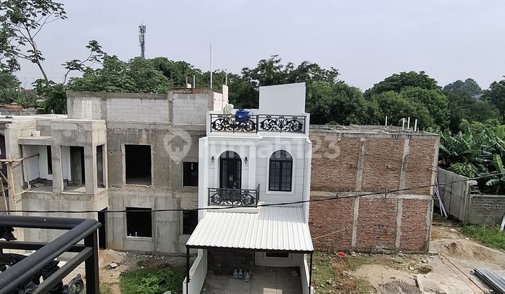 Rumah Classic Di Depok 5 Menit Ke Lrt Cibubur Rumah Classic Di Depok 5 Menit Ke Lrt Cibubur
