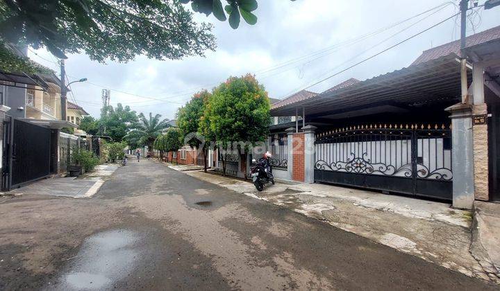 Rumah Seken Bagus 1,5 Lantai Siap Huni Dalam Komplek Harga Miring 1