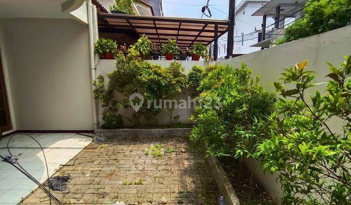 Rumah Seken Bagus 2 Lantai Siap Huni Harga Miring 2