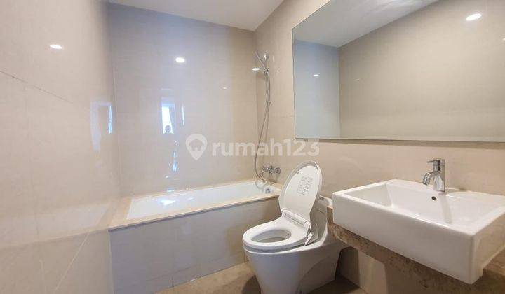 Apartement Casa Grande Phase 2 2 BR Furnished Bagus 2