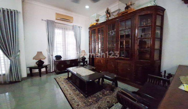 Rumah  Di Tengah Kota Jakarta Selatan Harga 30 M / Bisa Nego  2