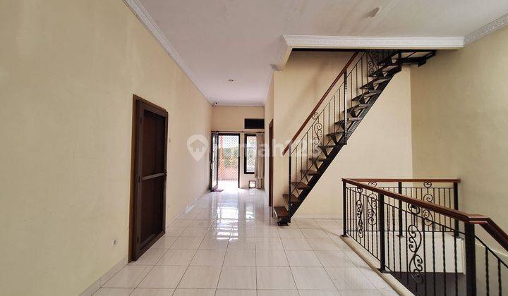 Rumah Mewah 2,5 Lantai Di Town House Harga 2,4 M Bisa Nego 2