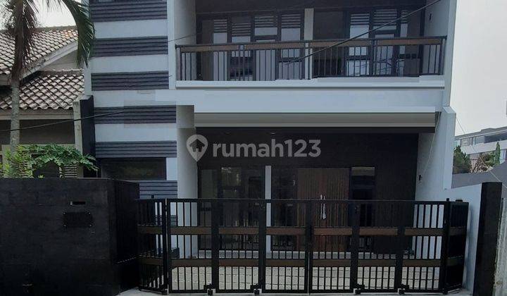 Dijual rumah di griya loka 2 lantai kondisi baru dan bagus 1