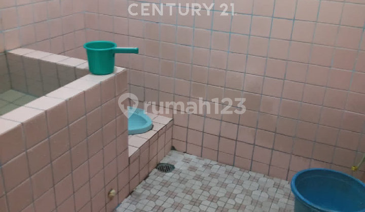 Rumah di Daerah Perumnas Karawaci Tangerang 2