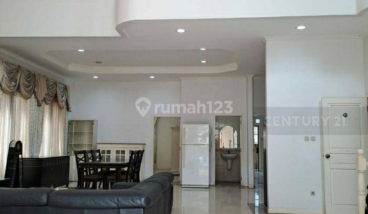 2 Lantai Rumah Furnised Di Beverly Lippo Tangerang 2