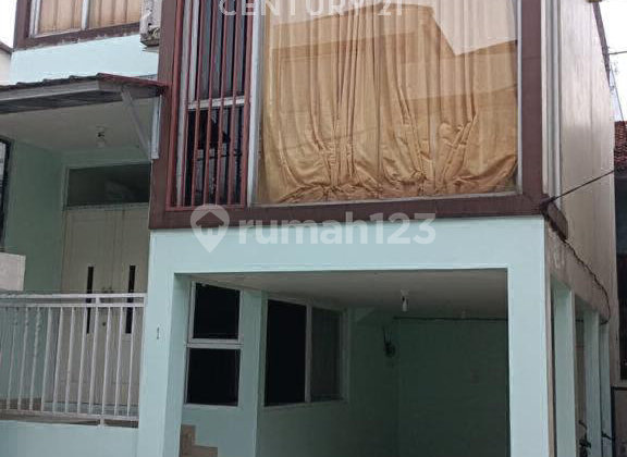 Rumah 2 Lantai Asri dan Nyaman di Pusat Kota Bogor 1