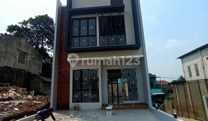 New 2-Story House in Bintaro Near Mall & Toll Road New 2-Story House in Bintaro Near Mall & Toll Road