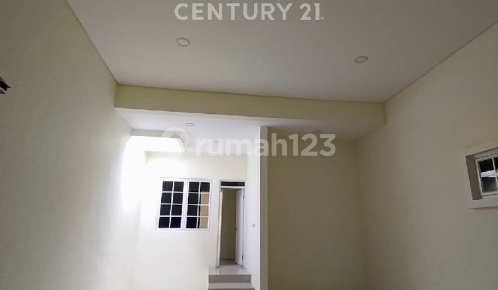 Rumah 2 Lantai Di Sektor 1E Gading Serpong Tangerang 2