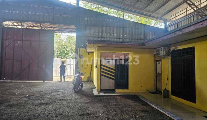 Gudang di Cakung Cilincing, Jakarta Timur