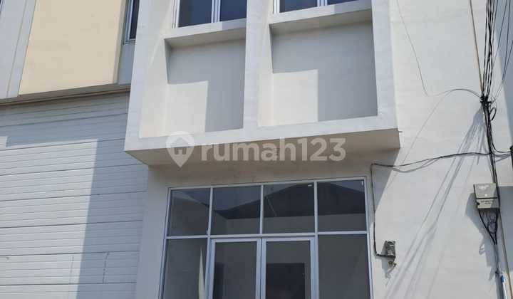 Disewan Gudang Di Central Cakung Jakarta Timur