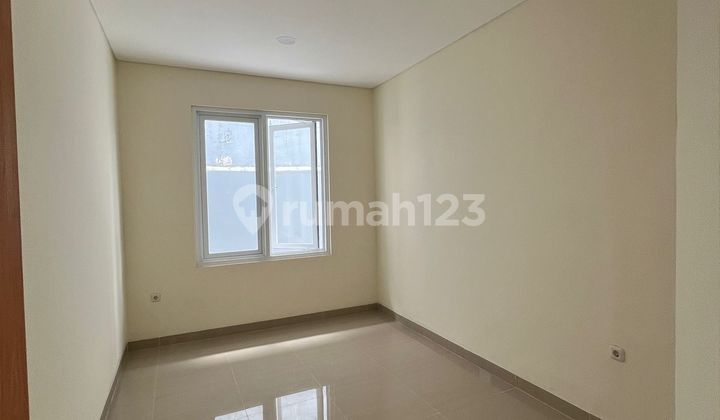 Luxury house for sale, move-in ready in Modernland Tangerang. 2