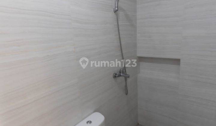 Rumah siap huni di alam sutera flamboyan rumah Gress baru  2