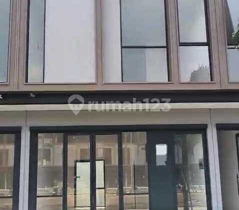 For Sale or Rent, Ready-to-Occupy Shop House in Park Serpong