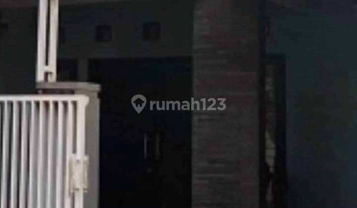 Dijual Rumah 2 Lantai di Islamic Village Karawaci Tangerang  2