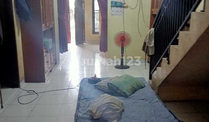 For sale, move-in ready house in Cipondoh, Tangerang. 2