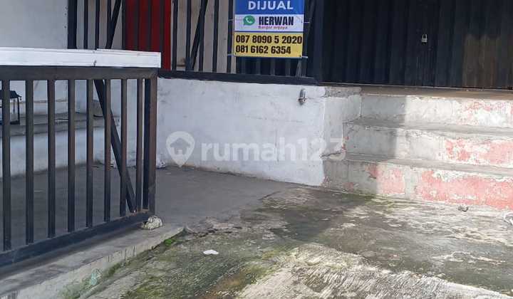 For Sale and Rent 2-Story Shop House in Taman Asri Ciledug For Sale and Rent 2-Story Shop House in Taman Asri Ciledug