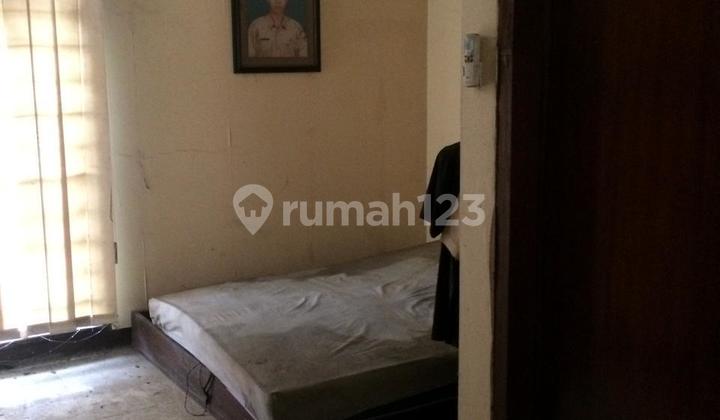 For Sale, Ready-to-Occupy House in DKI Joglo Kembangan Complex 2