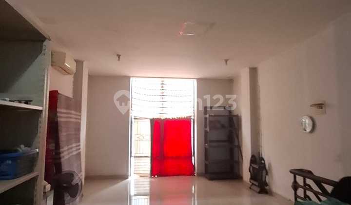 Ruko for Rent in Strategic Location at Banjar Wijaya, Minimum Lease 2 Years 2