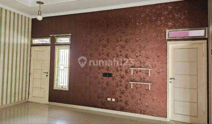 Dijual Rumah 2 Lantai Siap Huni di Taman Royal 3 Tangerang 2