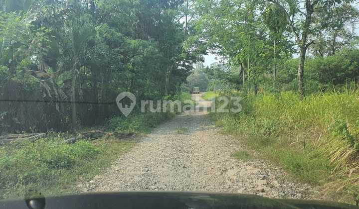 WTS Lahan Zona perumahan / pergudangan di Legok.  