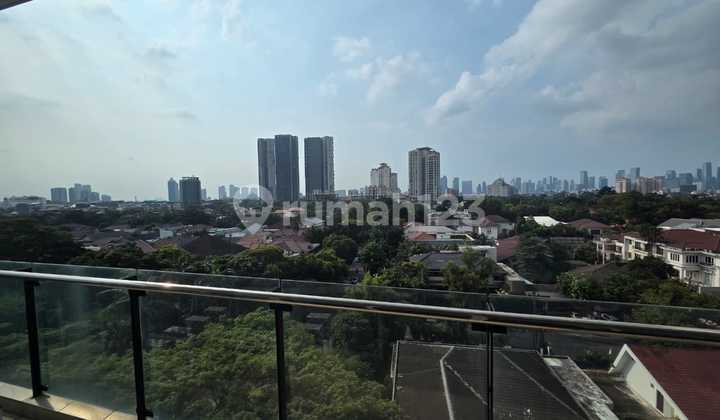 Disewakan Apartment Essence Darmawangsa 3 BR Terenovasi Furnished 2