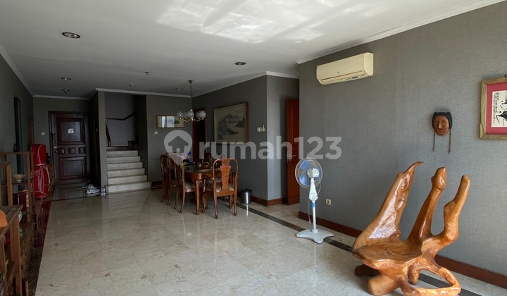 Dijual Apartment Bumimas 3 BR Tipe 2 Lantai Bagus Furnished Dijual Apartment Bumimas 3 BR Tipe 2 Lantai Bagus Furnished