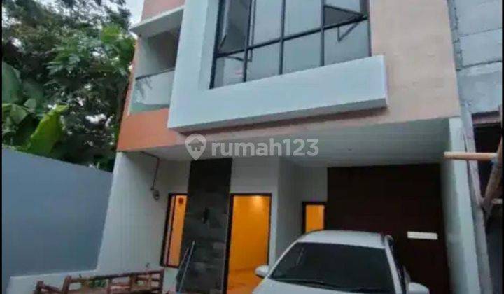 Rumah 2 Lantai lokasi lubang buaya rumah baru aman dan nyaman banget  1